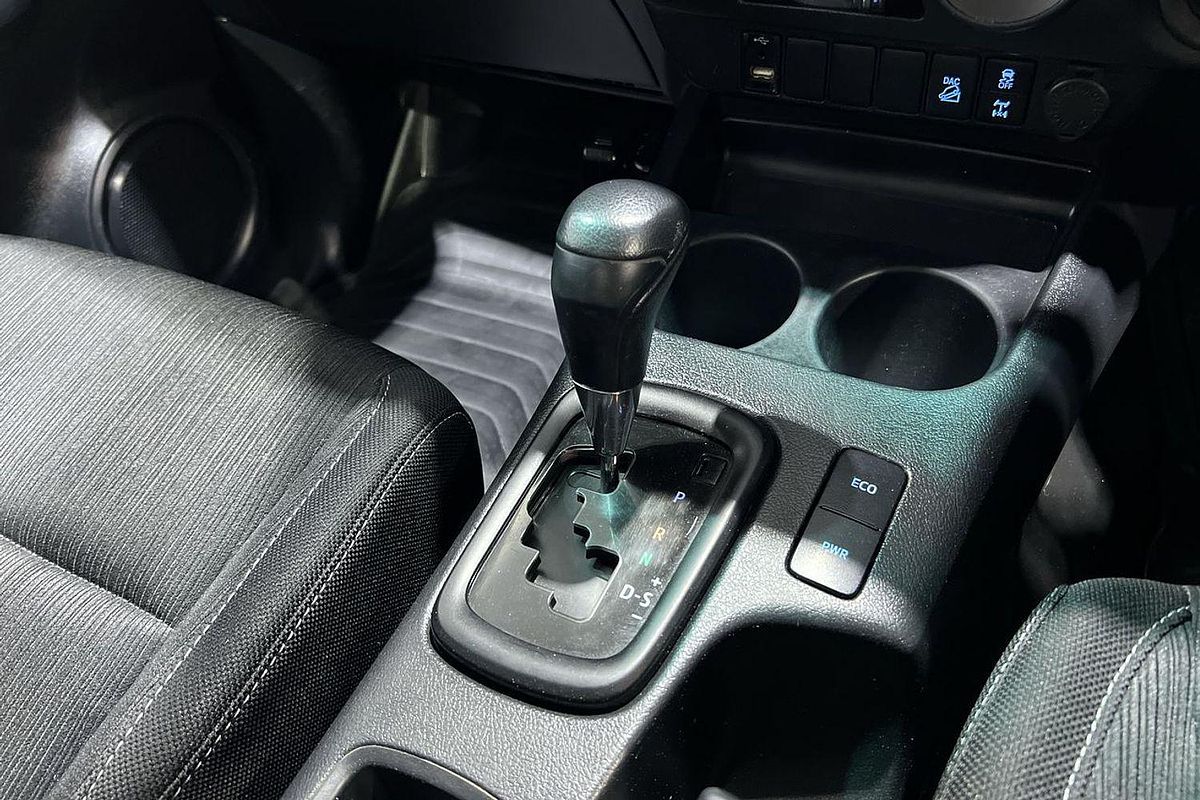 2021 Toyota Hilux SR GUN126R 4X4