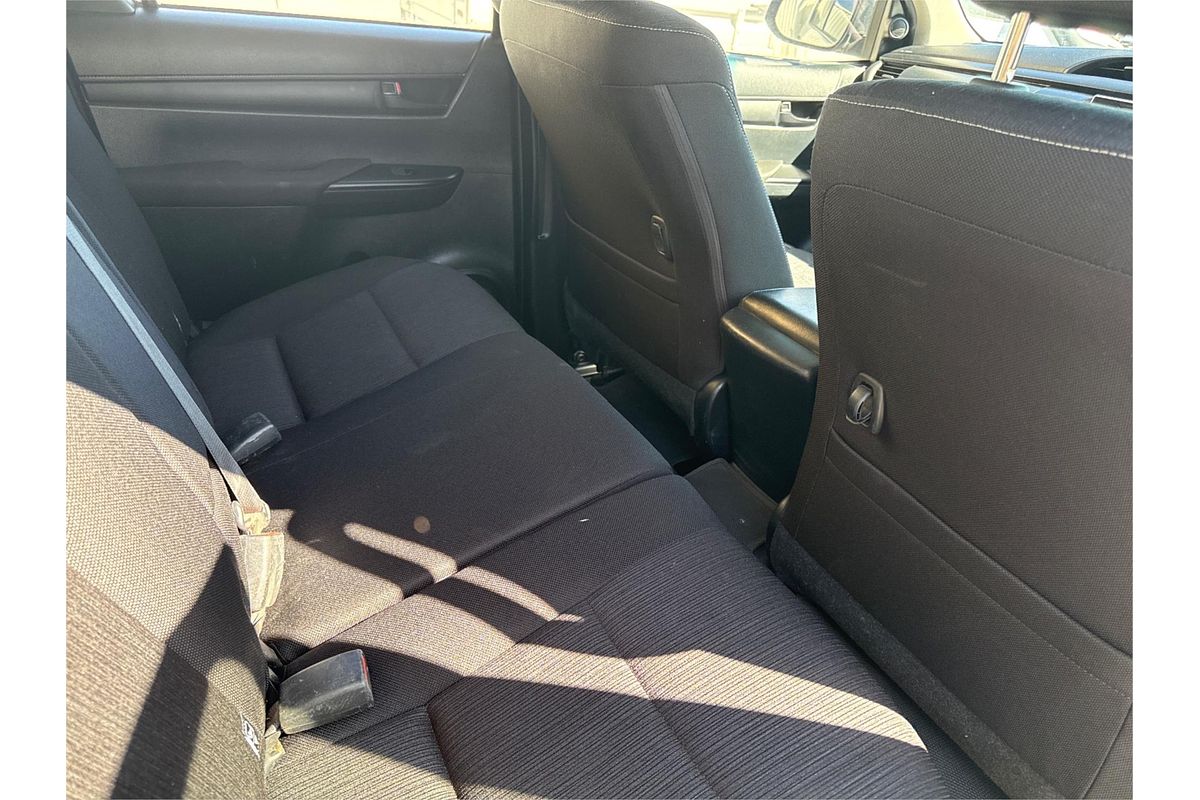 2019 Toyota Hilux SR GUN126R 4X4