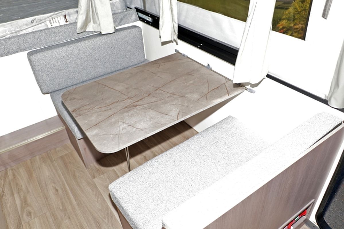 2025 Jayco LARK CAMPER CP-MY25