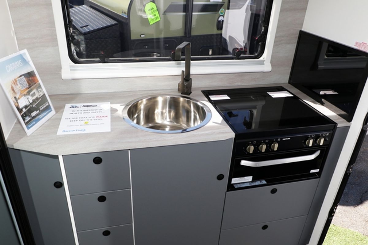 2025 Jayco STARCRAFT CARAVAN 15.48-7.BP.SC-MY25