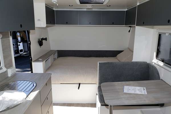 2025 Jayco STARCRAFT CARAVAN 19.61-3.BP.SC-MY25