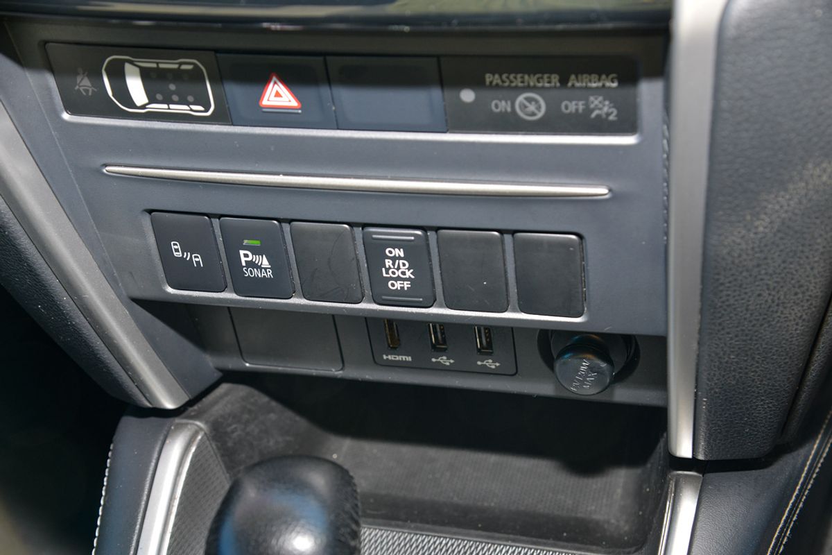 2020 Mitsubishi Triton GLS MR 4X4
