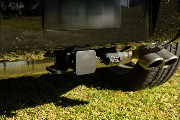 2022 Land Rover Defender 110 P525 V8 L663