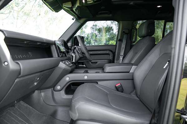 2022 Land Rover Defender 110 P525 V8 L663
