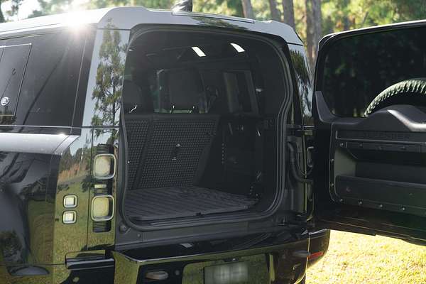 2022 Land Rover Defender 110 P525 V8 L663