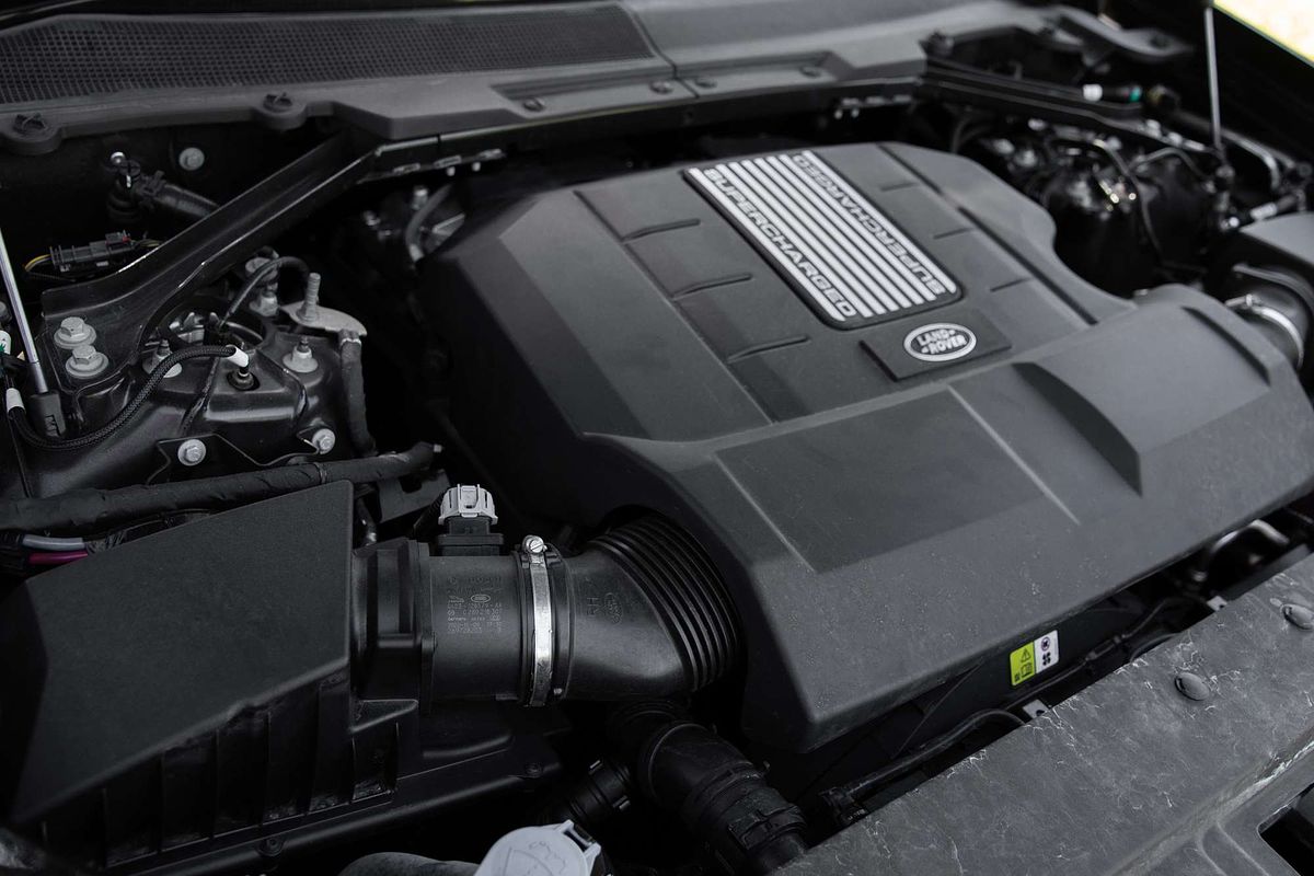 2022 Land Rover Defender 110 P525 V8 L663