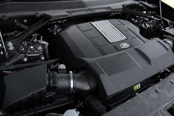 2022 Land Rover Defender 110 P525 V8 L663
