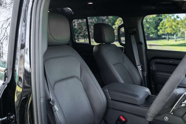 2022 Land Rover Defender 110 P525 V8 L663