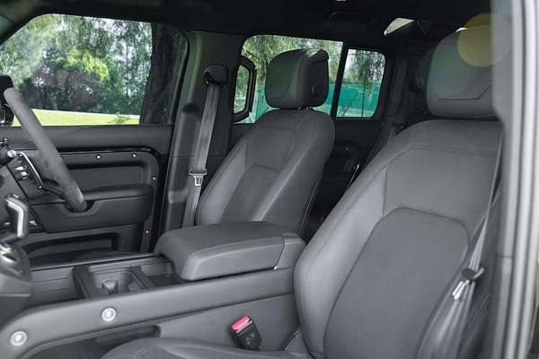 2022 Land Rover Defender 110 P525 V8 L663