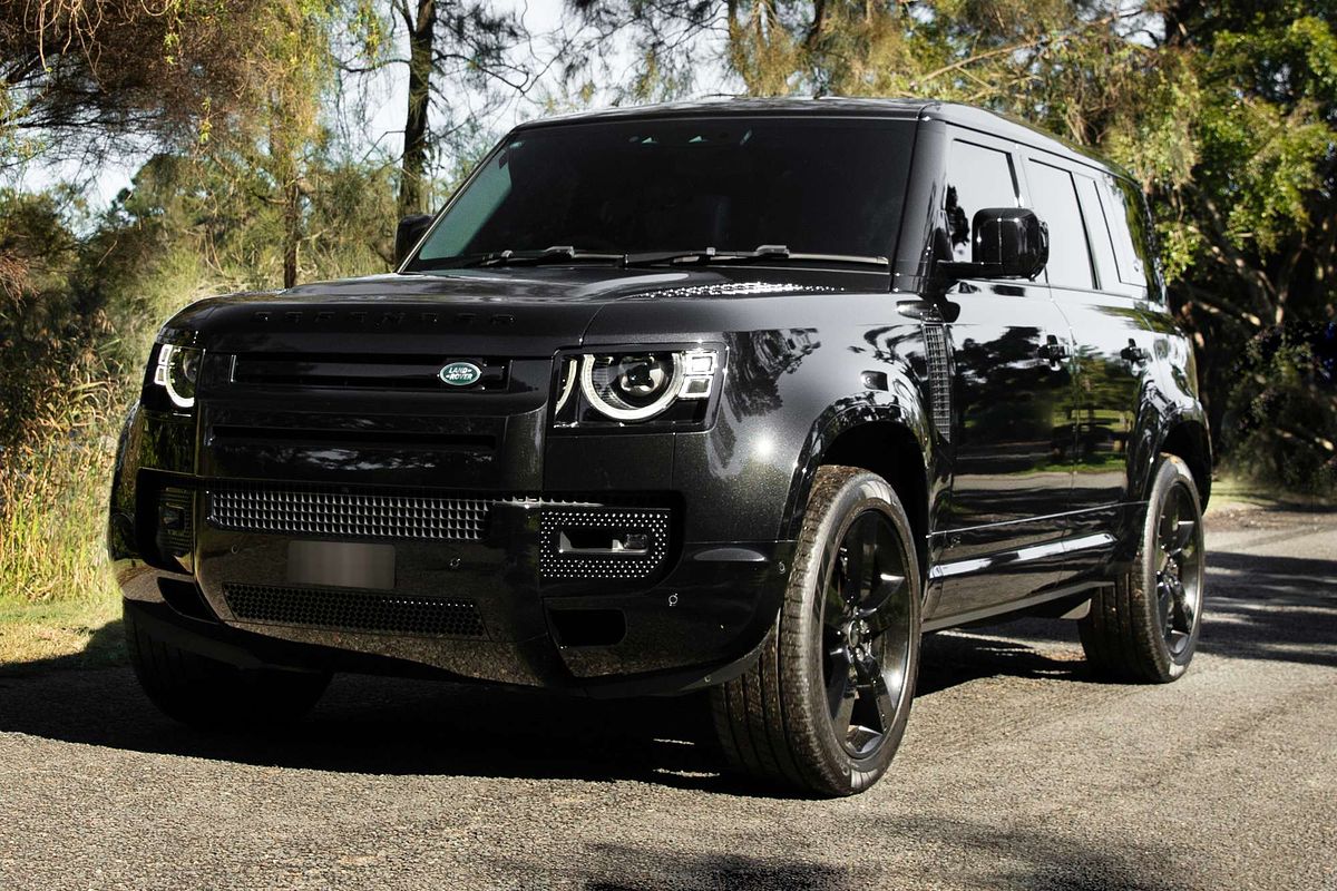 2022 Land Rover Defender 110 P525 V8 L663