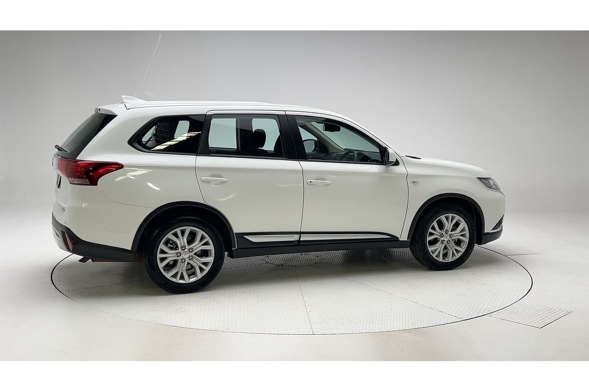 2020 Mitsubishi Outlander ES ZL