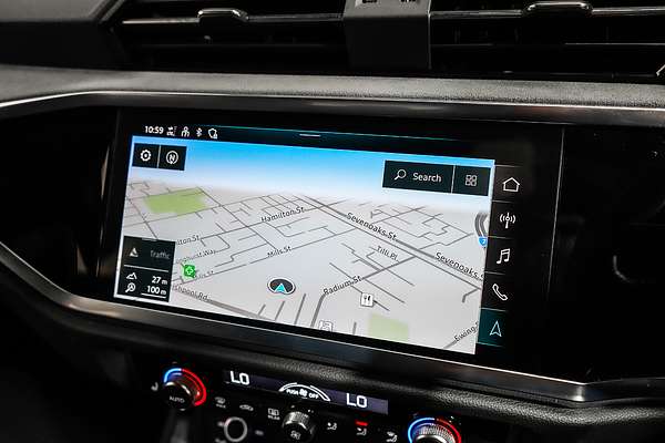 2024 Audi Q3 40 TFSI S line F3