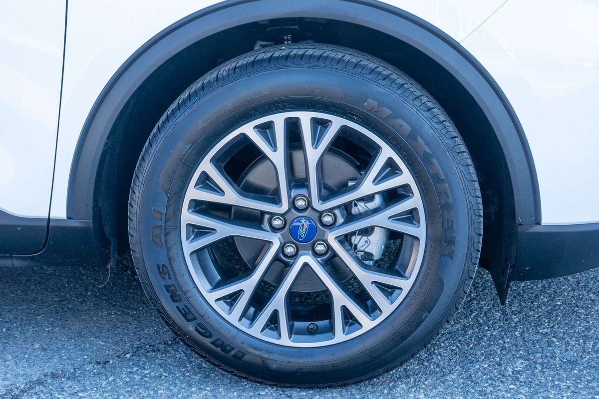 2023 Ford Escape ZH