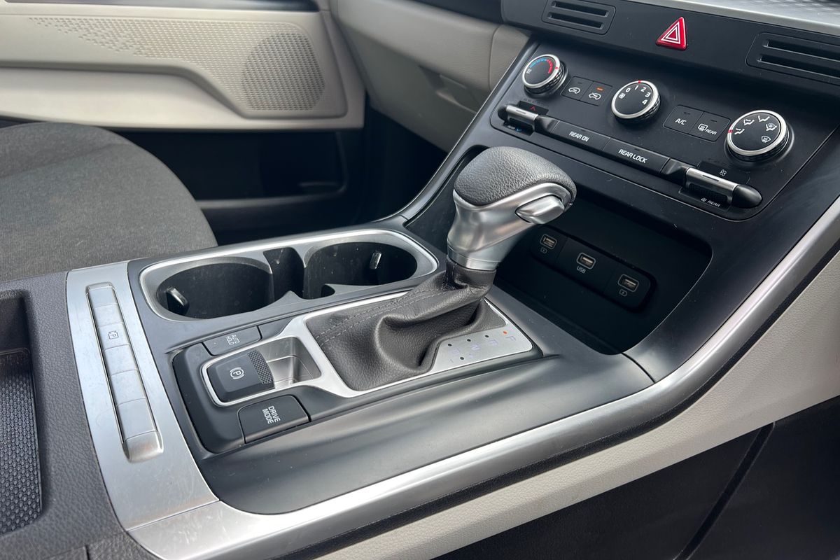 2022 Kia Carnival S KA4