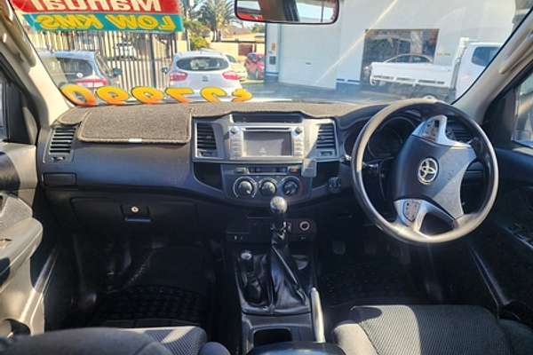 2015 Toyota Hilux SR KUN26R 4X4