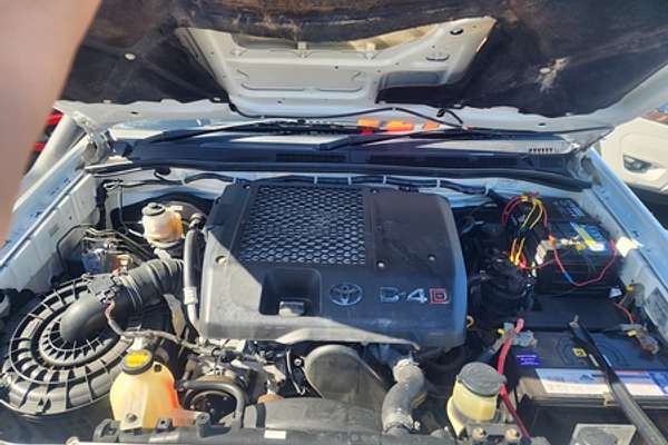 2015 Toyota Hilux SR KUN26R 4X4