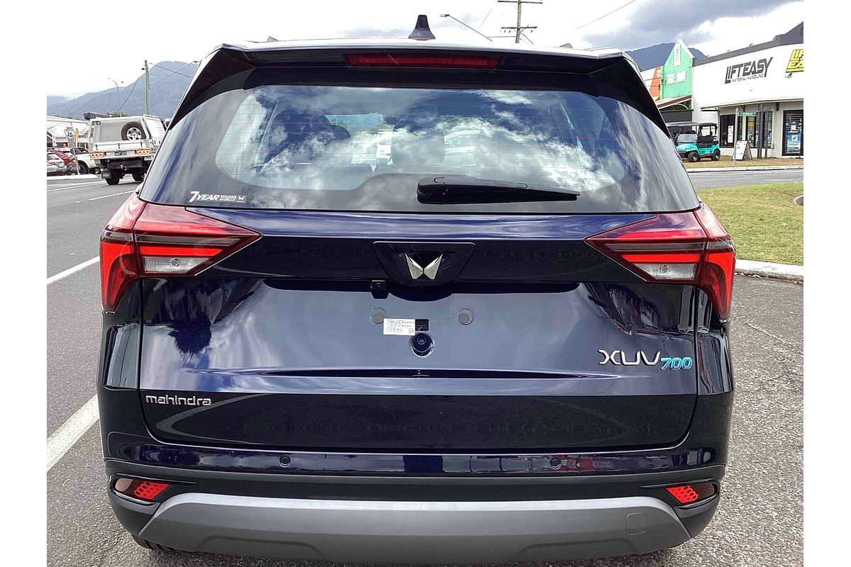 2025 Mahindra XUV700 AX7L