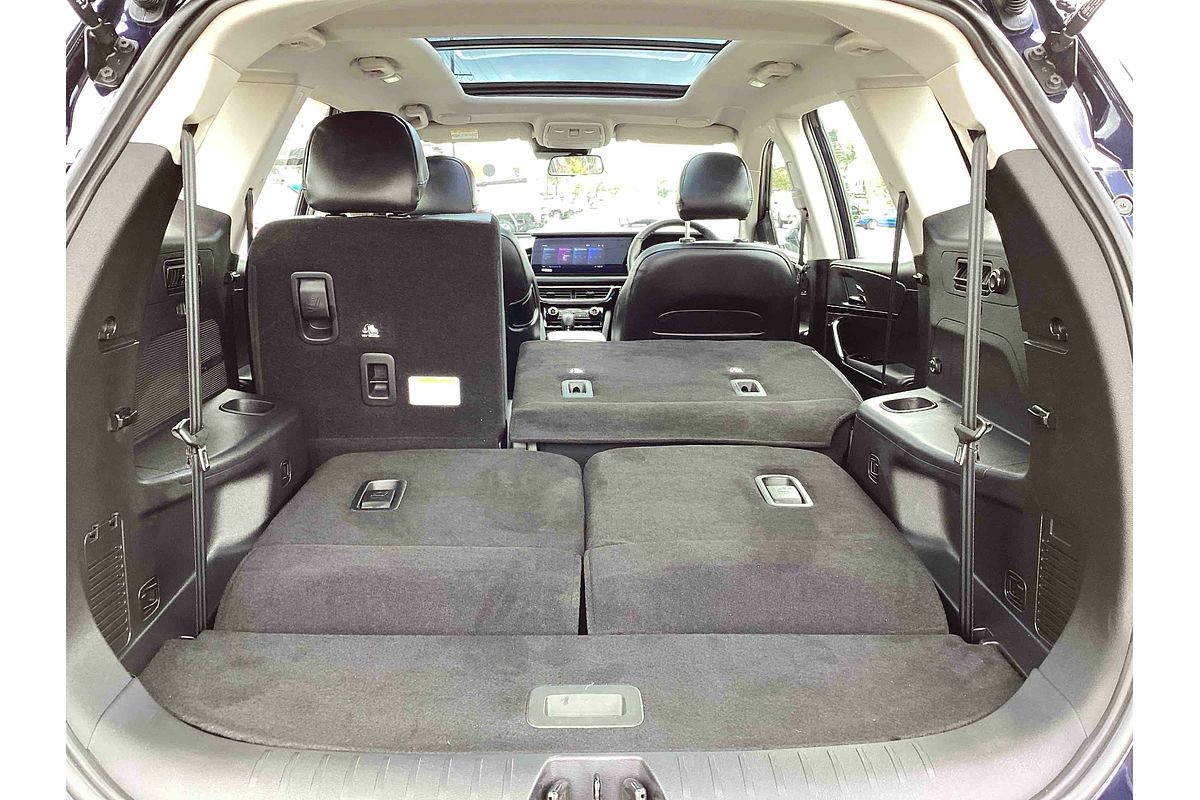 2025 Mahindra XUV700 AX7L