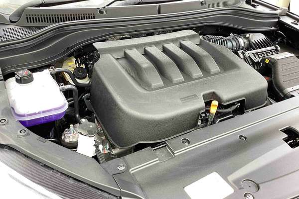 2025 Mahindra XUV700 AX7L