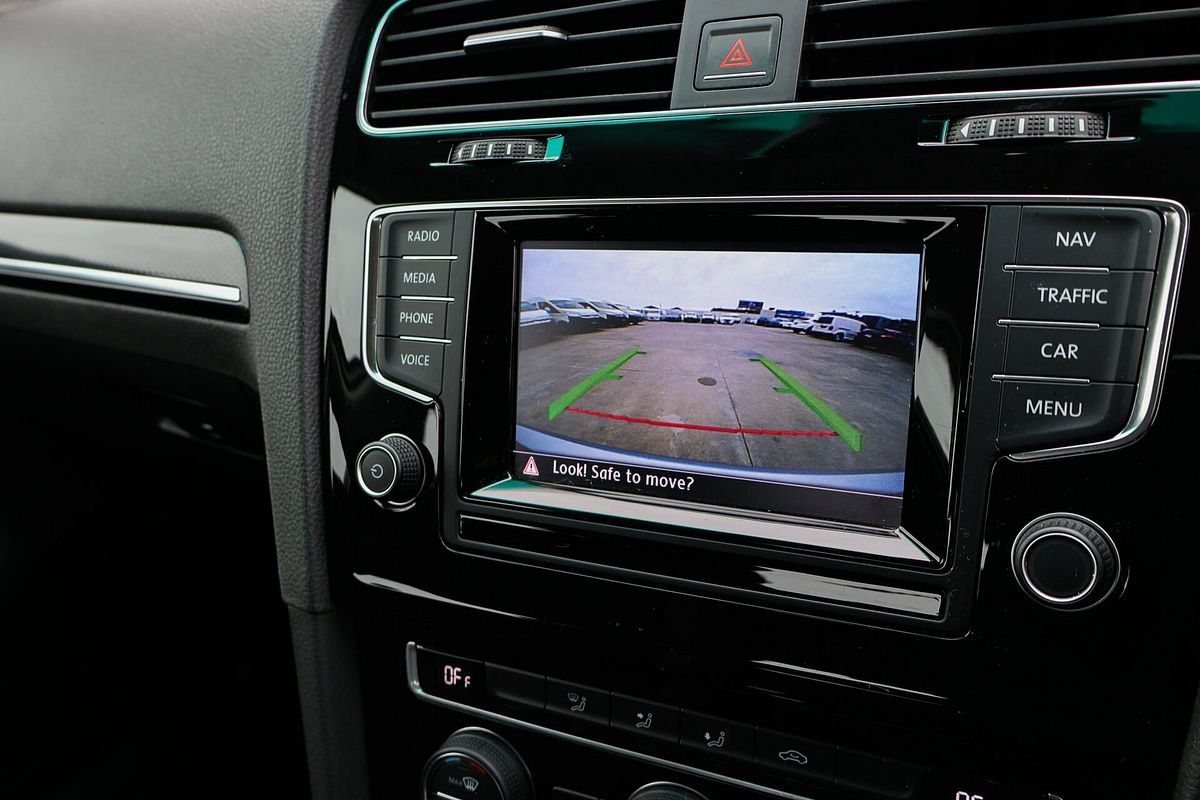 2014 Volkswagen Golf 103TSI Highline 7