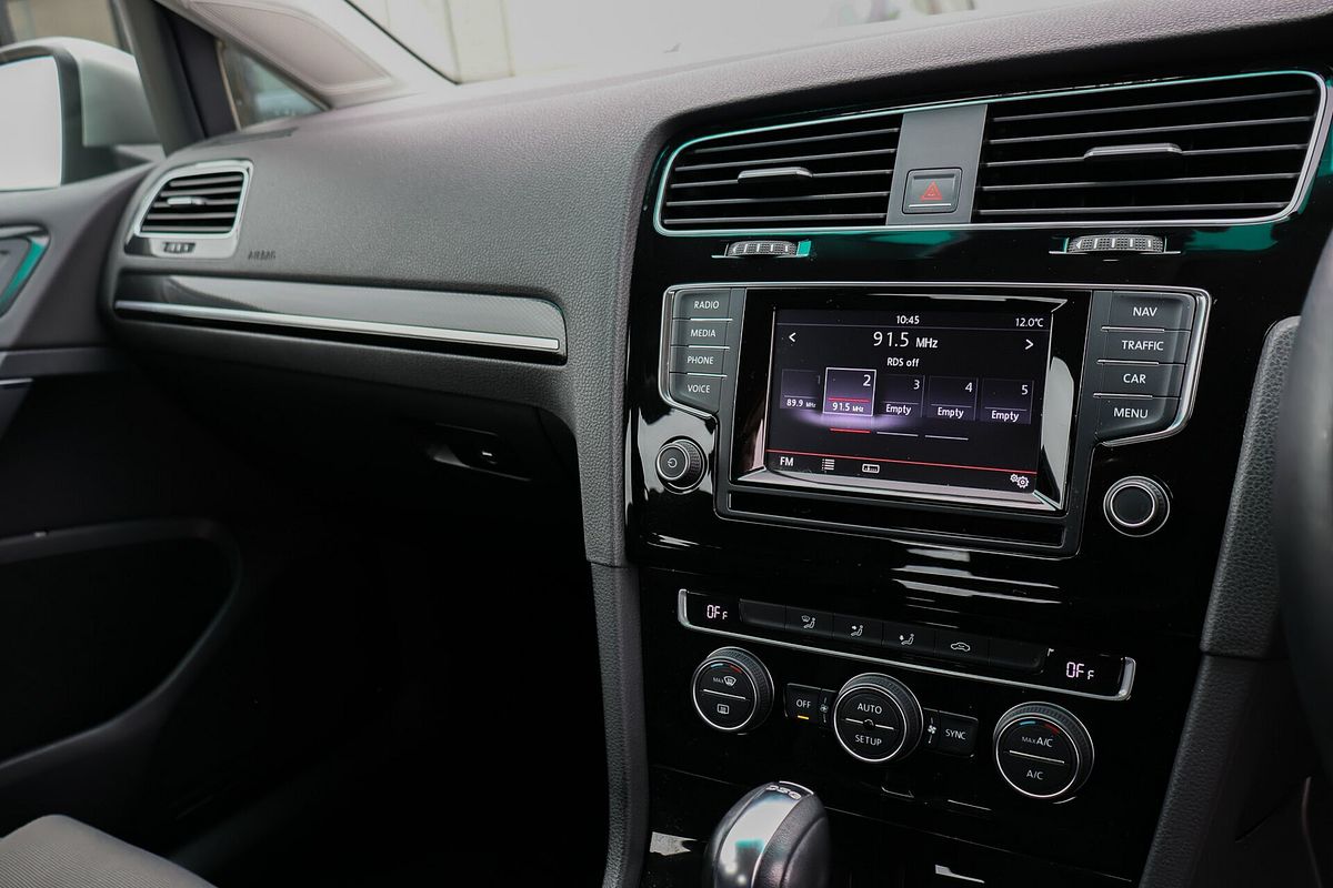 2014 Volkswagen Golf 103TSI Highline 7