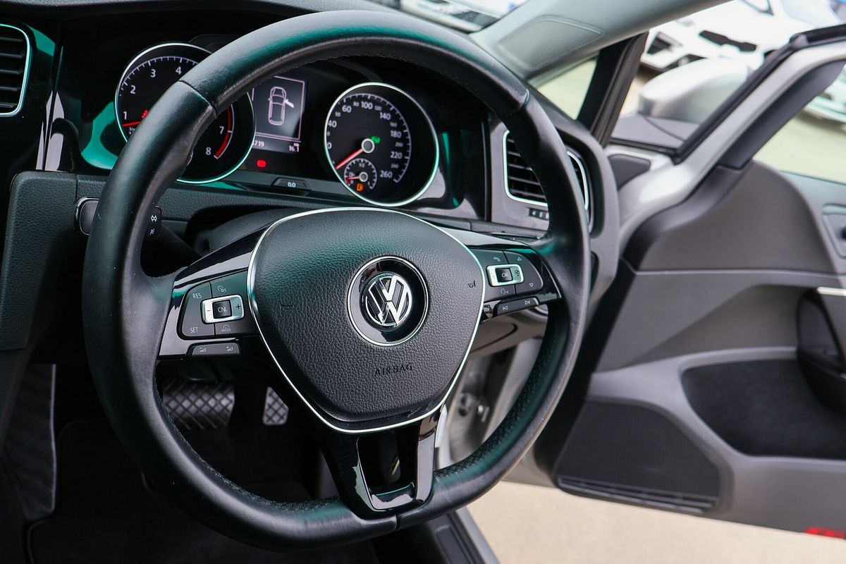 2014 Volkswagen Golf 103TSI Highline 7