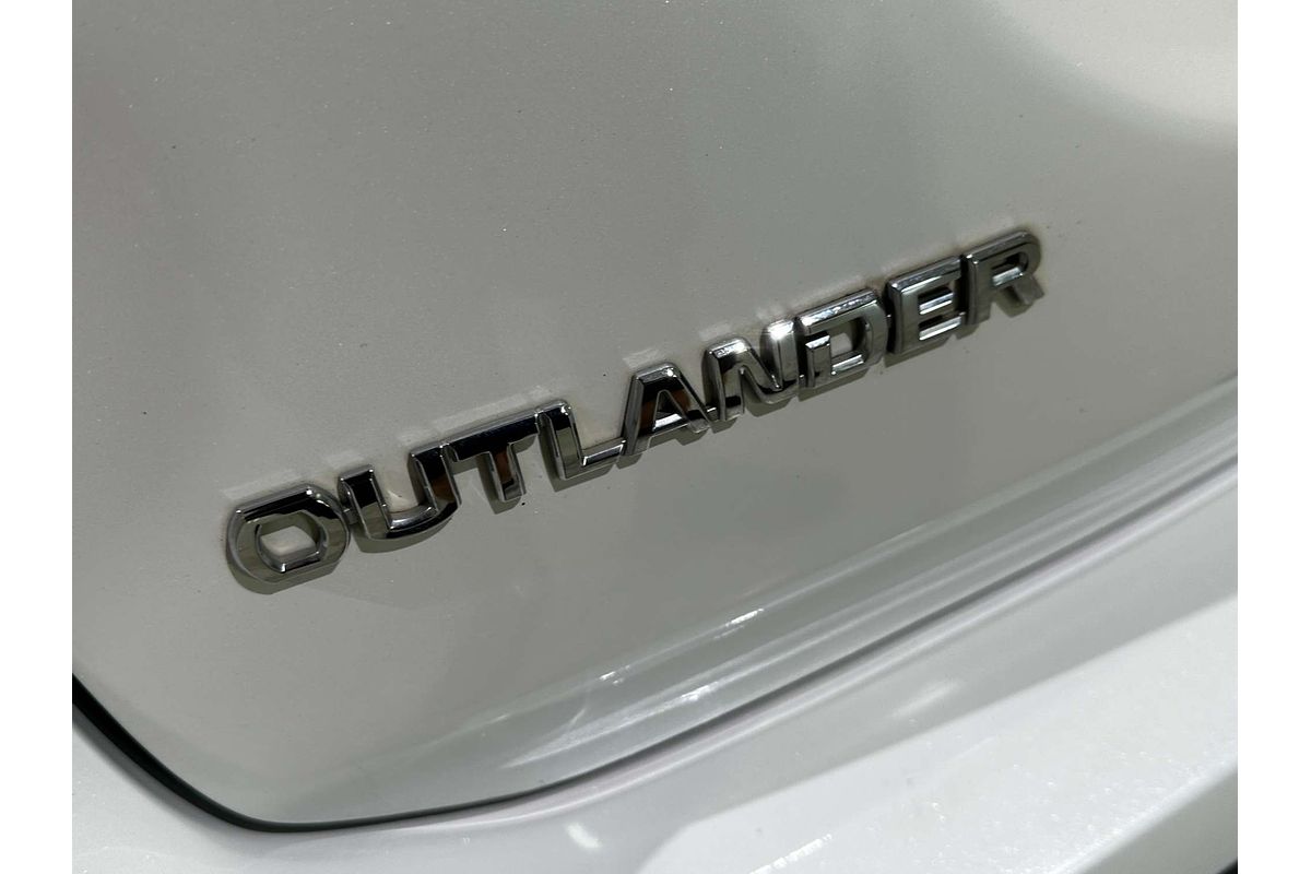 2020 Mitsubishi Outlander Exceed ZL
