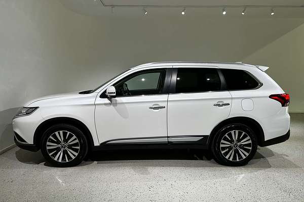 2020 Mitsubishi Outlander Exceed ZL