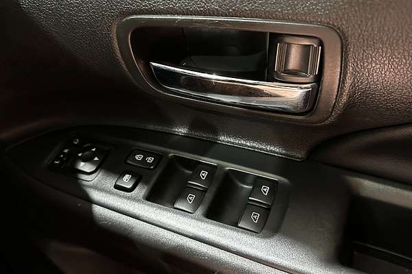 2020 Mitsubishi Outlander Exceed ZL