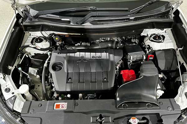 2020 Mitsubishi Outlander Exceed ZL