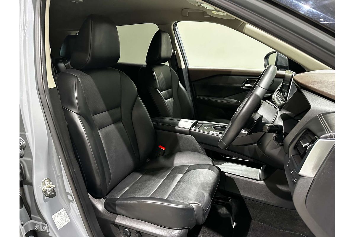 2022 Nissan X-TRAIL ST-L T33