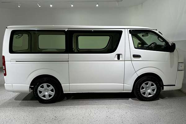 2022 Toyota Hiace GDH201V