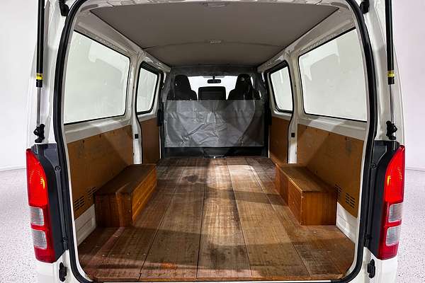 2022 Toyota Hiace GDH201V