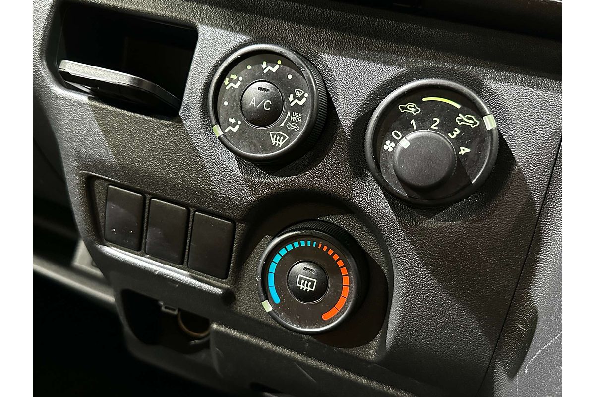 2022 Toyota Hiace GDH201V