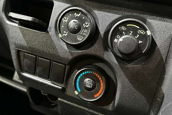 2022 Toyota Hiace GDH201V