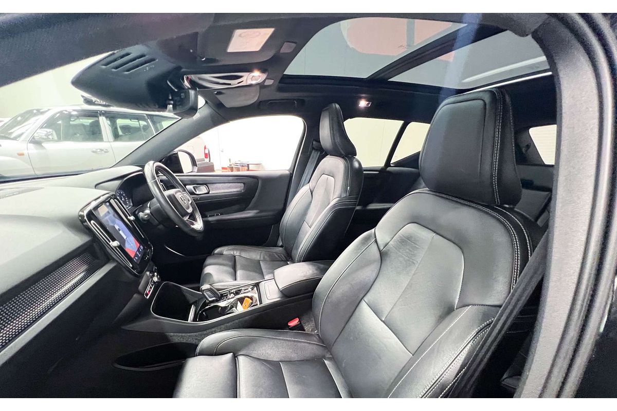 2020 Volvo XC40 T5 R-Design
