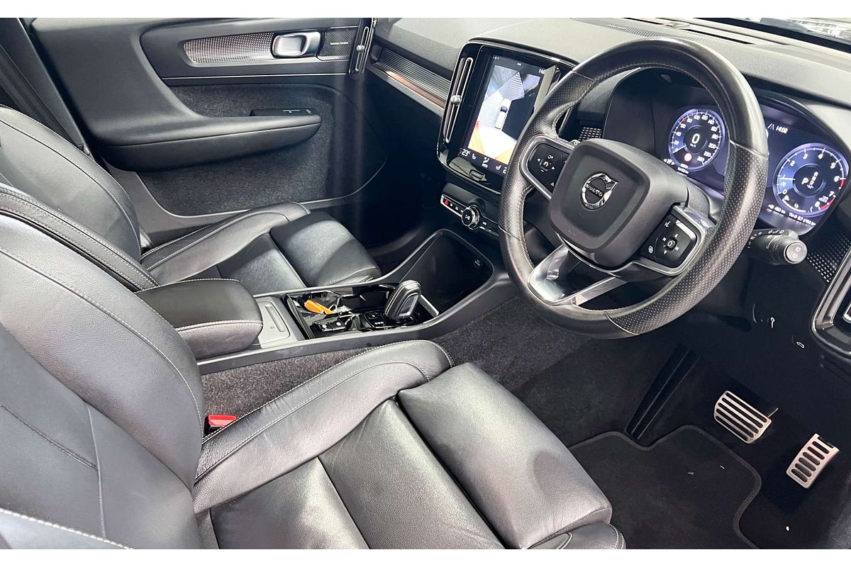 2020 Volvo XC40 T5 R-Design