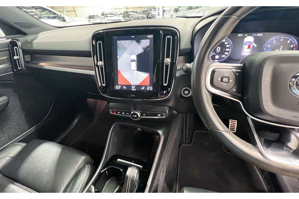 2020 Volvo XC40 T5 R-Design