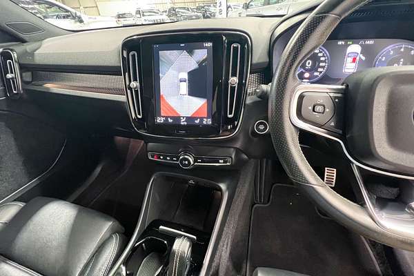 2020 Volvo XC40 T5 R-Design
