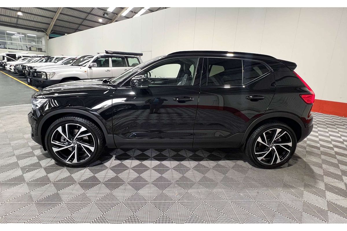 2020 Volvo XC40 T5 R-Design