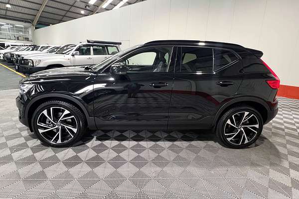 2020 Volvo XC40 T5 R-Design