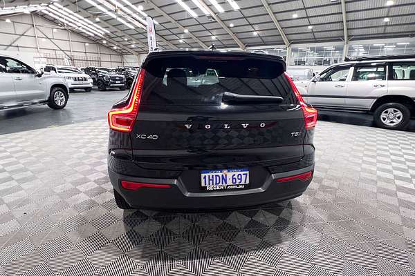 2020 Volvo XC40 T5 R-Design