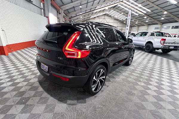 2020 Volvo XC40 T5 R-Design