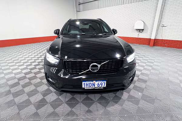 2020 Volvo XC40 T5 R-Design