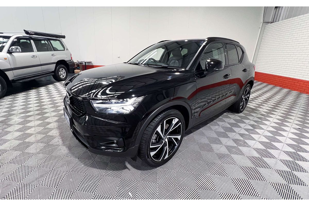 2020 Volvo XC40 T5 R-Design