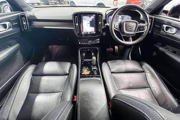 2020 Volvo XC40 T5 R-Design