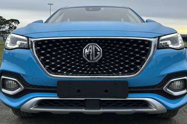 2023 MG HS Essence SAS23