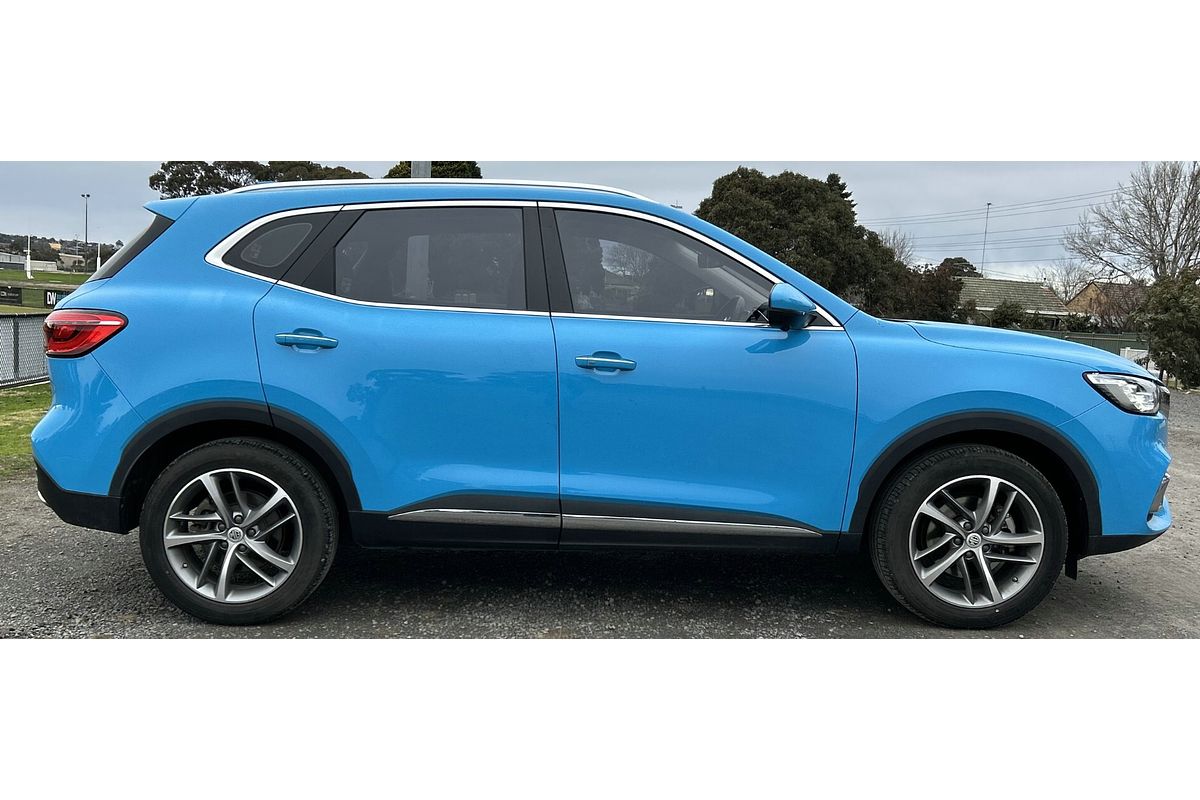 2023 MG HS Essence SAS23