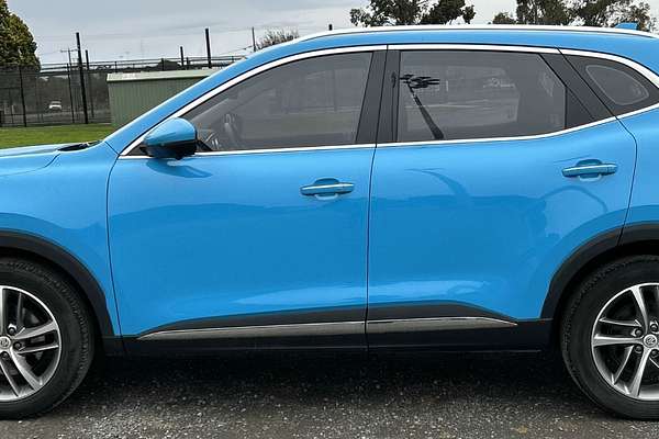 2023 MG HS Essence SAS23