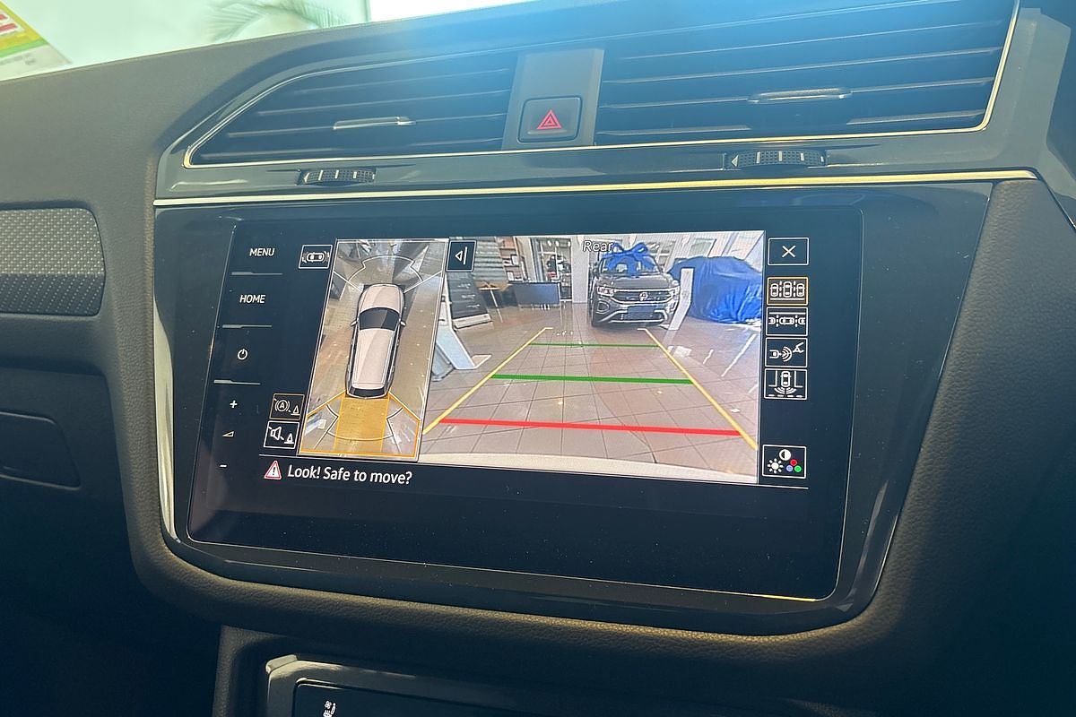 2024 Volkswagen Tiguan Wolfsburg Edition Allspace 5N